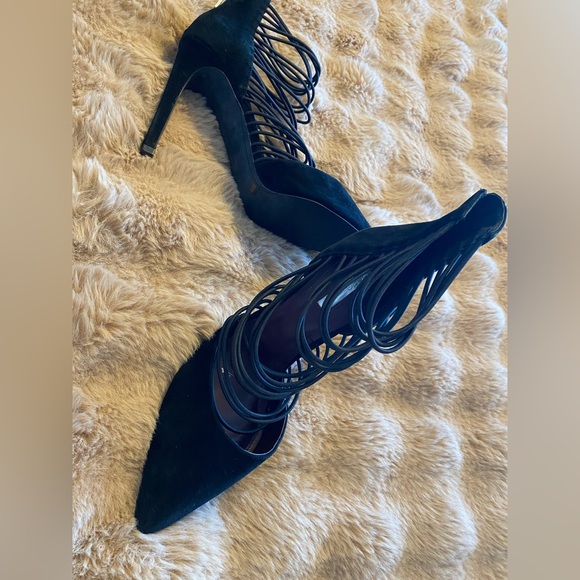 BCBG GENERATION-Caliko suede strappy elastic pumps. Size 10M - Picture 8 of 12